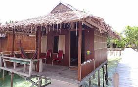 Tipe bungalow di atas air